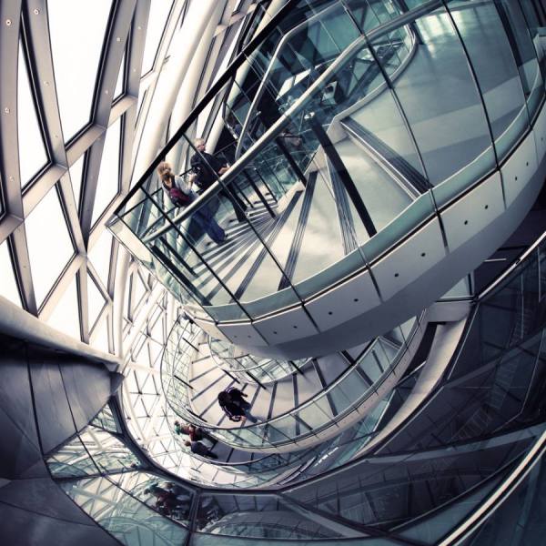 Photograph Shigehiro Ono Crazy Perspective on One Eyeland